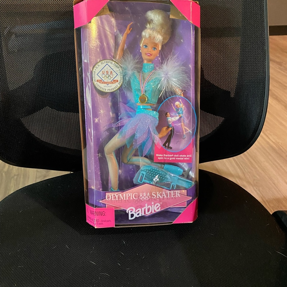 Barbie Olympic skater, 1997 new in the box